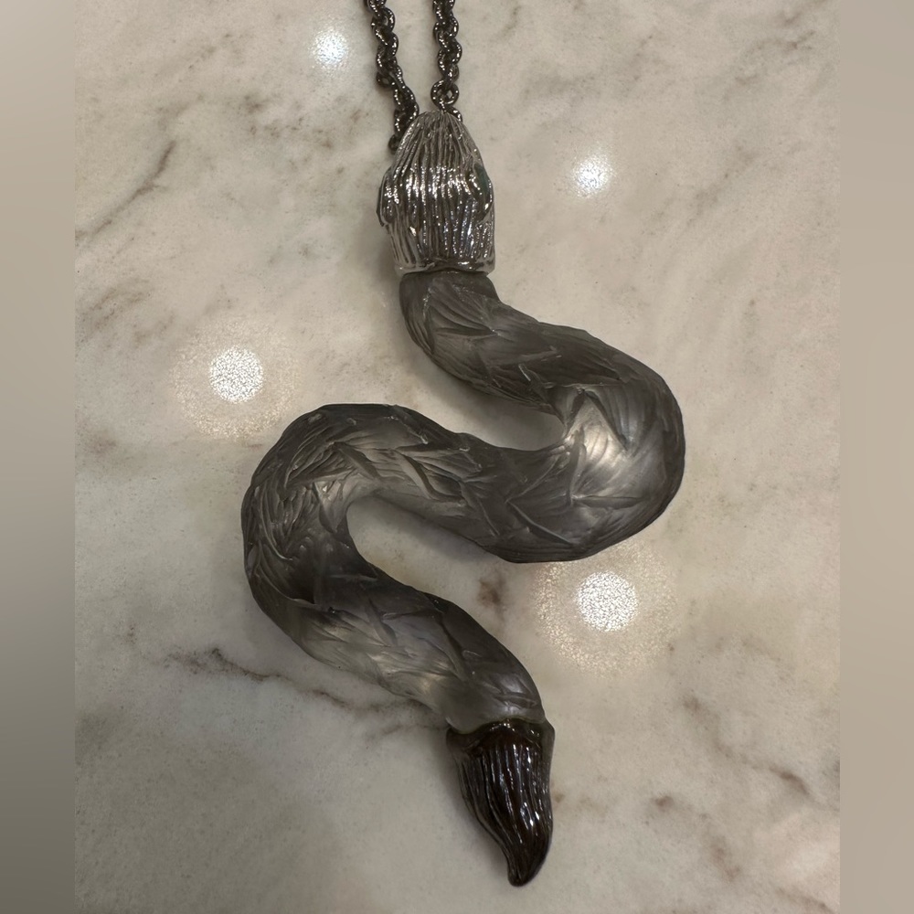 Collectors! Alexis Bittar 5 piece serpent lucite set gray w/green crystals FAB! - Picture 11 of 16